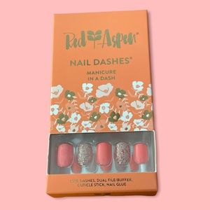 NIB Red Aspen Short Square Nail Dashes in Bubbly Mom-osa (Coral)